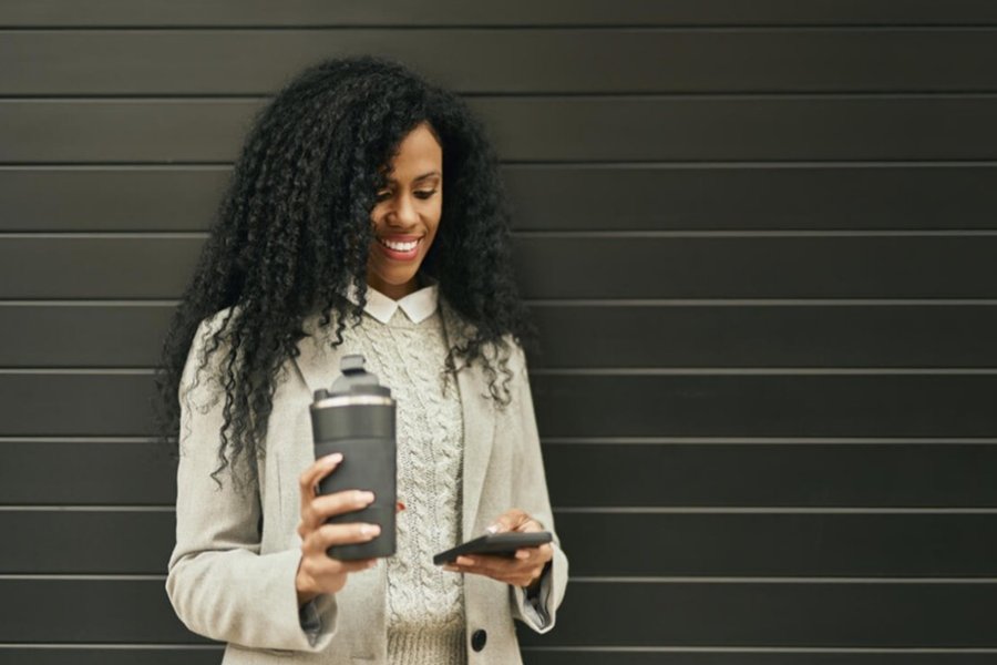 using-mobile-phone_900x600