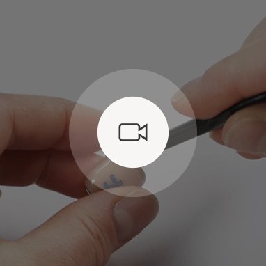 imagesspot-changing-the-batteries-using-the-multi-tool-382x382